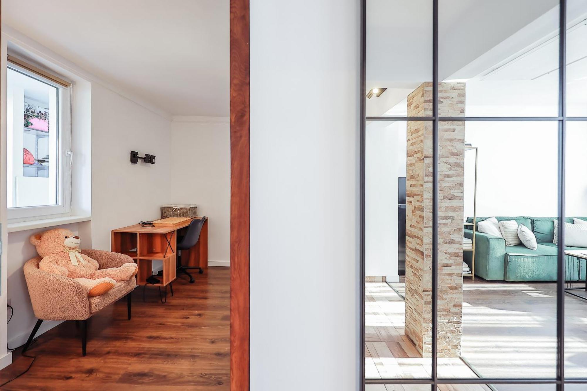 Apartment Center Near Aquapark With Jacuzzi & Parking Oradea