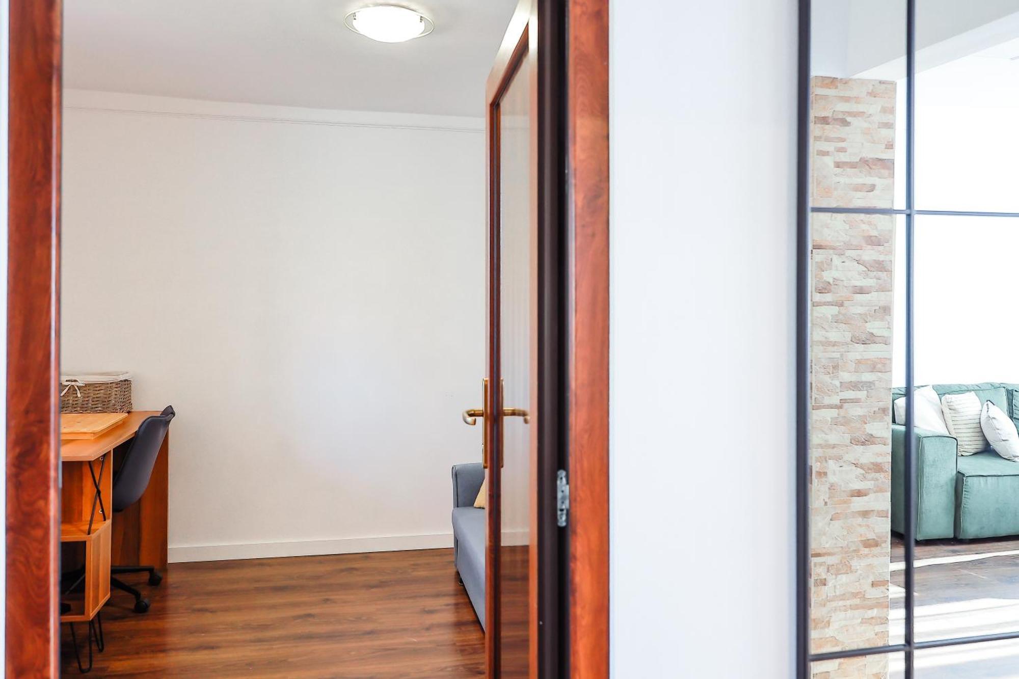 Apartment Center Near Aquapark With Jacuzzi & Parking *