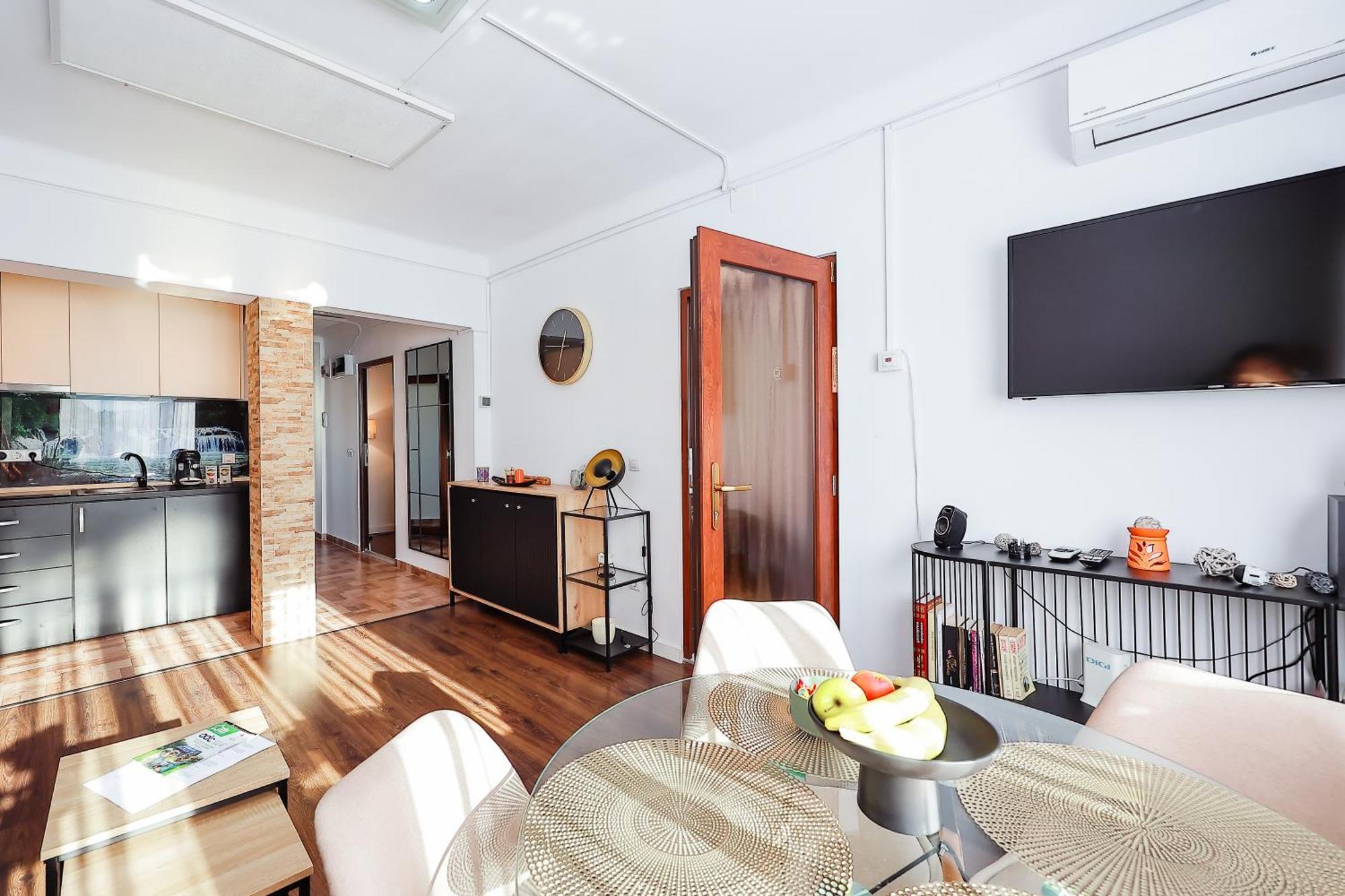 Center Near Aquapark With Jacuzzi & Parking Apartment *