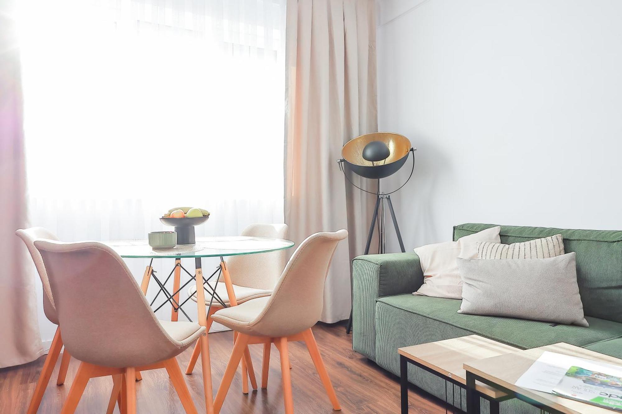 Center Near Aquapark With Jacuzzi & Parking Oradea