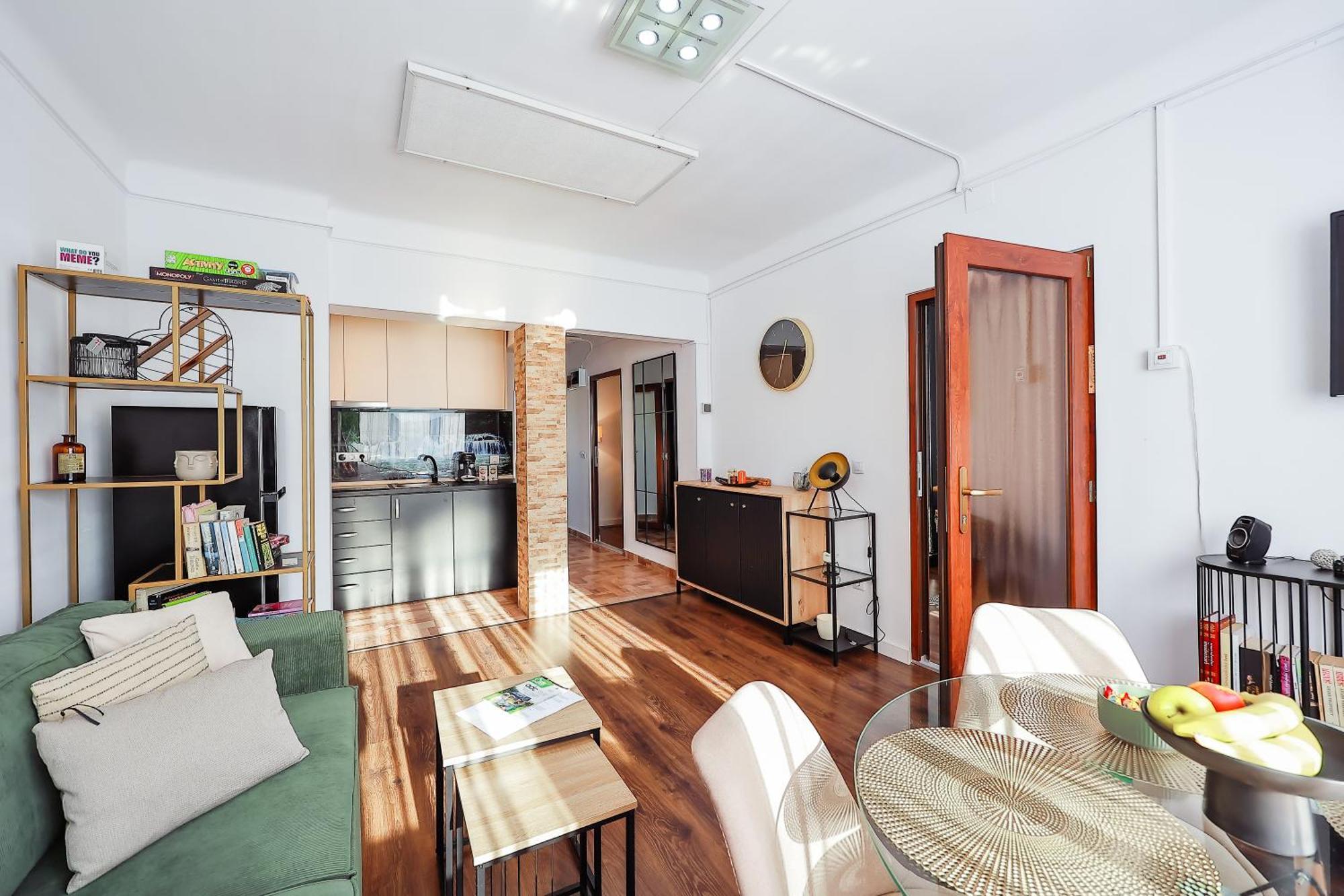 Apartment Center Near Aquapark With Jacuzzi & Parking